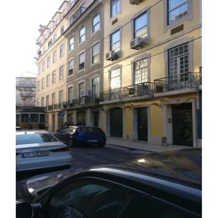 Cais Do Sodre - Nearby Pink Street, Time Out Market By Ld *