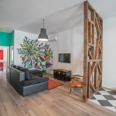 Cais Do Sodre - Nearby Pink Street, Time Out Market By Ld * Lisbon